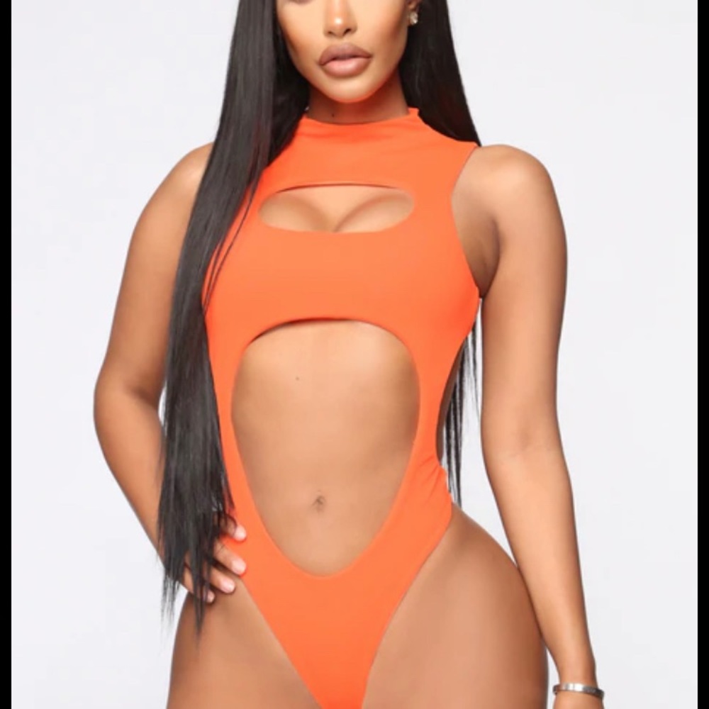 Fashion Nova One Piece Swim Suite 🧡